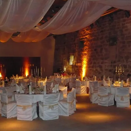 Schloss 3*