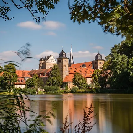 Schloss מלון