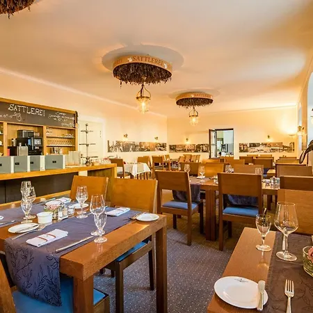 Schloss Szálloda 3*